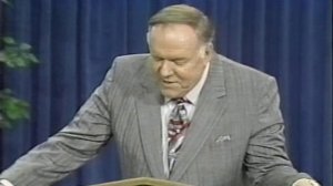 Kenneth E Hagin - Love The Way to Victory -  01 - Love Never Fails