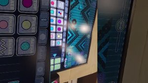 играем. в геометри даш