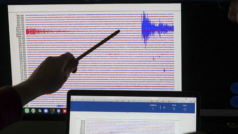 Землетрясение магнитудой 5,8 произошло у Алеутских островов Аляски