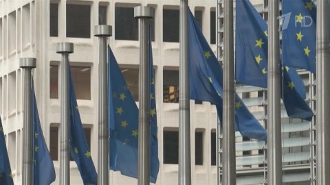 Совет ЕС одобрил бессрочную заморозку российских активов.