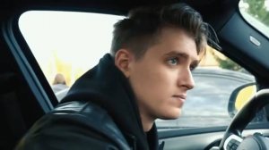 МЫ ОБЪЕДИНИЛИСЬ ПРОТИВ МАНЬЯКА. АНТОН НАКИНУЛСЯ НА МАНЬЯКА В ЛЕСУ(ЧАСТЬ 19)