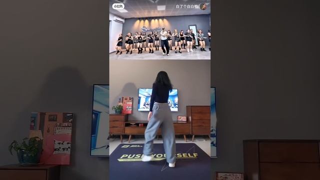 (◕‿◕✿)(◡‿◡✿)