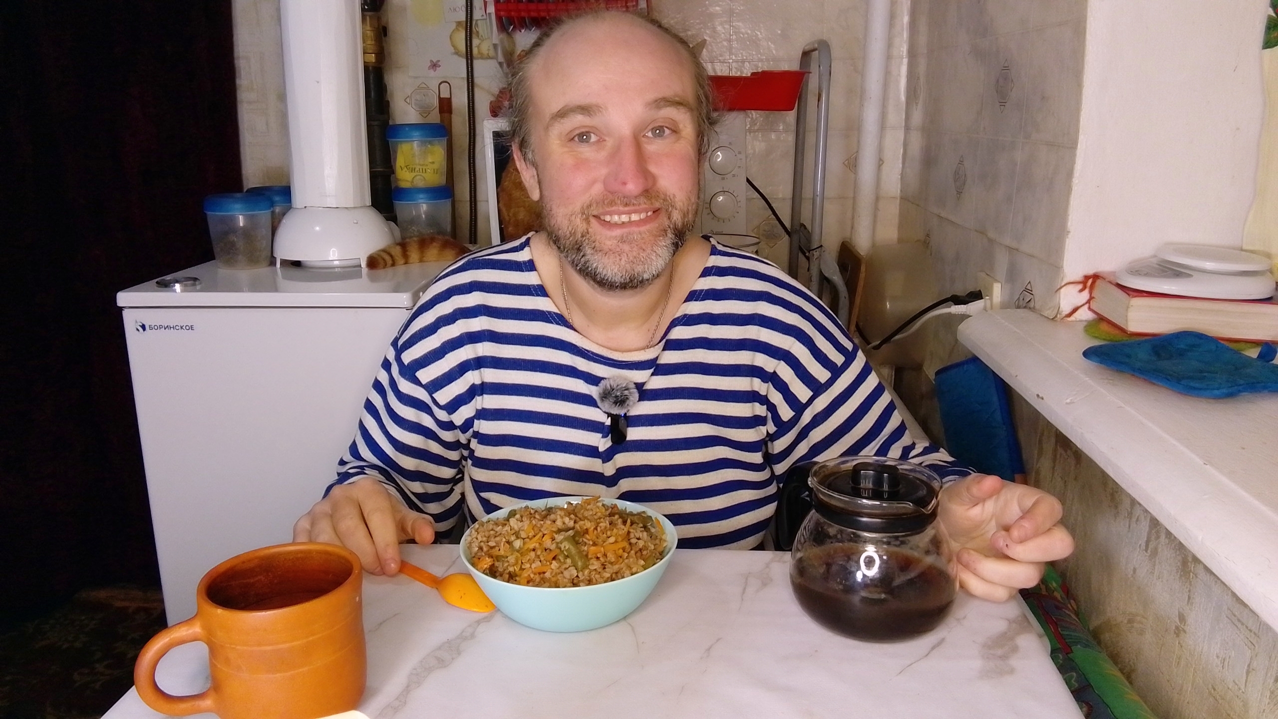 обед с Рыжулей. про статью как мужчина похудел. мукбанг. обжор. еда на камеру. диета. шизофрения.