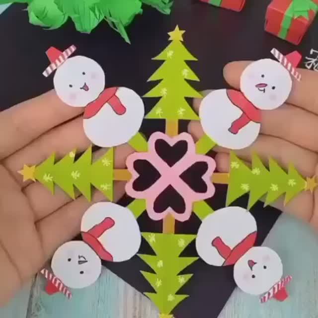 Фигурная снежинка из бумаги - снеговики и елочки смотреть онлайн