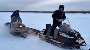 Полицейский спас троих заблудившихся и замерзших подростков в Якутии