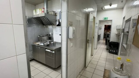 Юго-Западная продажа кафе азиатской кухни от The Food Hub Group