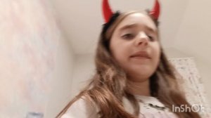 Игра в молчанку с младшей сестрой!