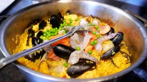 Испанская паэлья с морепродуктами & говяжий костный мозг Америка