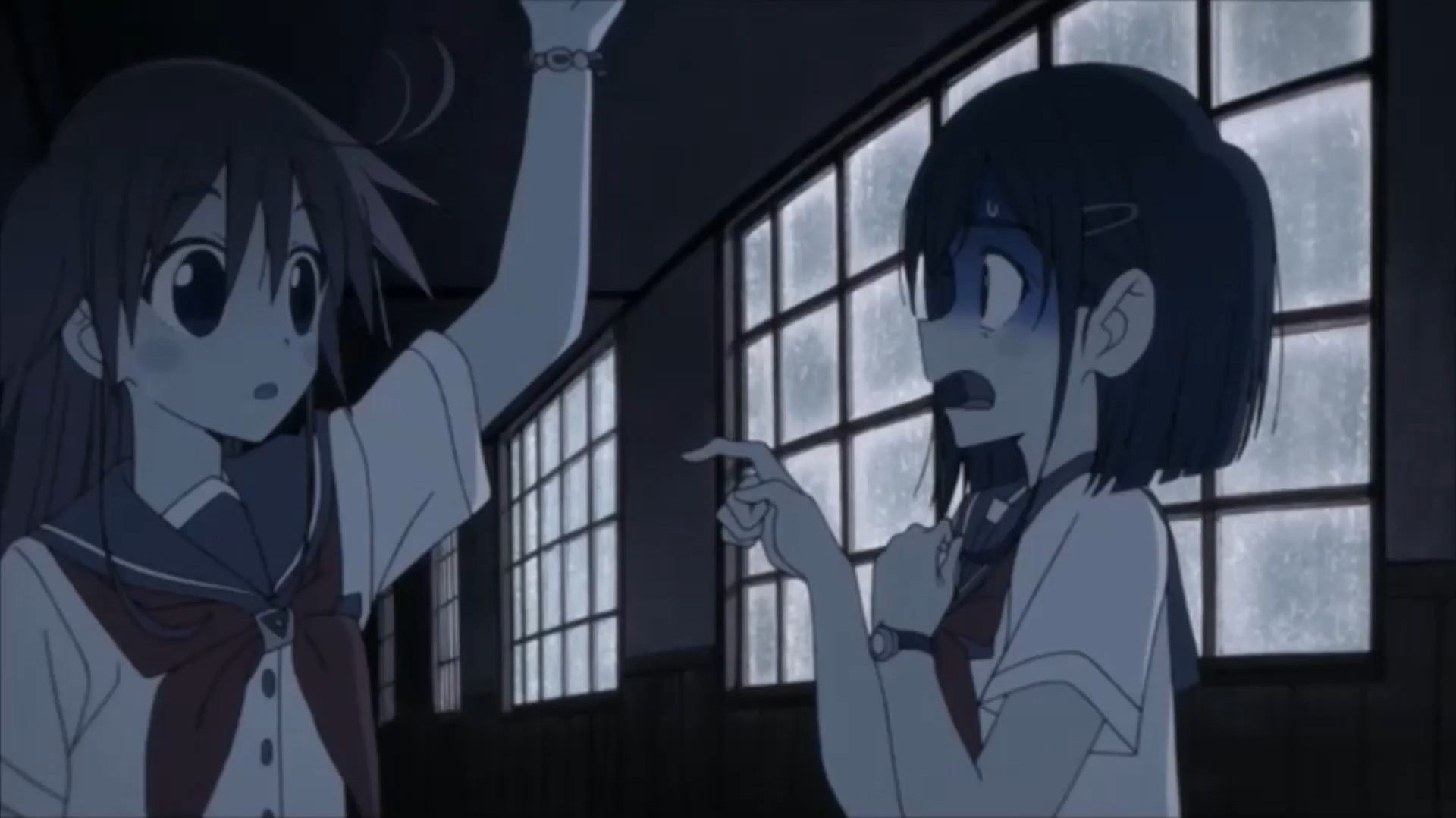 Малолетние подруги попали в галлюциногенно-кошмарный мир) "Хлопушка-раскладушка"