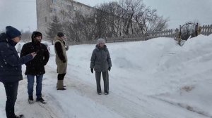 Мэр Магадана проверила работу подрядчика по расчистке снега на Пионерном и Солнечном