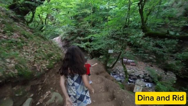 Один из красивых водопадов