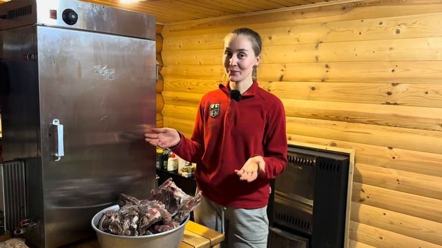 Ангар для коз. Коптим свиные ребрышки. Новоселье у Мурсиано- Гранадина.