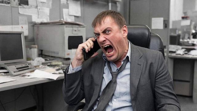 Подслушка звонков мошенника в Беларусь. Мошенника бомбит.