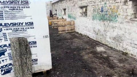 Часть 1. Строим НОВУЮ ФЕРМУ для Герефордов! КОРОВНИК, АНГАР, ЗАБОР - и это только НАЧАЛО!