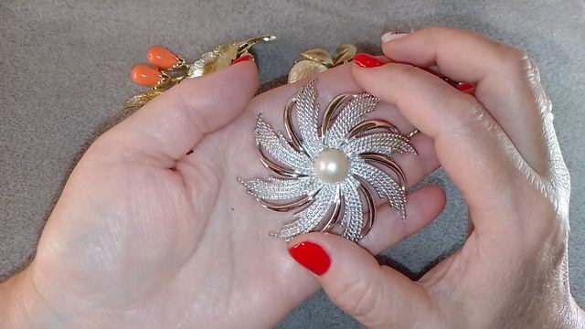 13-12-2025🎁🎄SARA COVENTRY 🎄🎁Обзор винтажных украшений ❤️🌼