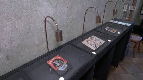 В квартире поэта Александра Введенского открылся музей ОБЭРИУ.