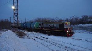 Тепловоз ТЭМ2-6187. Полчаса подготовки и резкий старт с бочками.