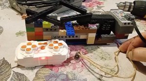 Как замедлить лего мотор