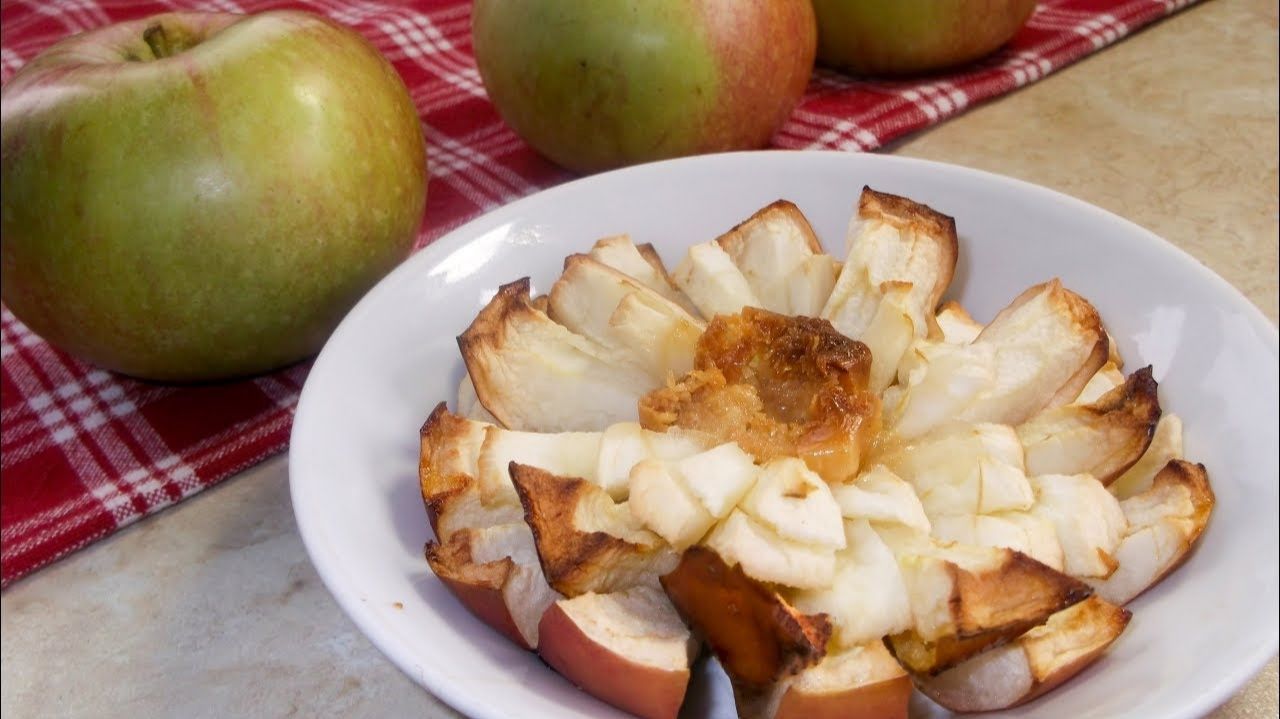 Мамин рецепт самых вкусных и красивых запеченных в духовке Яблок
