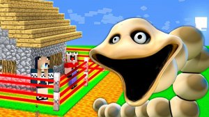 ГОЛОДНЫЙ ЧЕРВЬ ПРОТИВ САМЫЙ ЗАЩИЩЕННЫЙ ДОМ В МАЙНКРАФТ | Глазастая Морда Minecraft