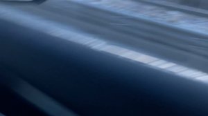 Солнце светит, но мрачно.