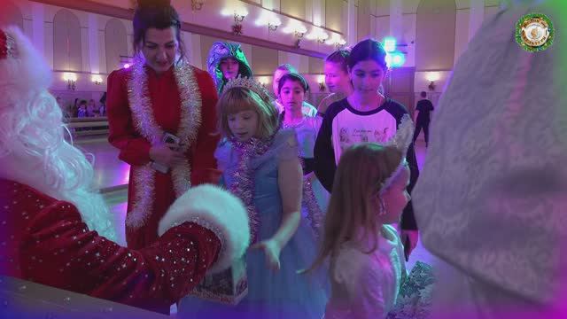 Новогодняя елка для особенных детей