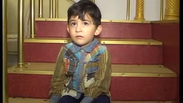 НЕТ ЛЮБВИ И ГАСНЕТ ЖИЗНЬ, И ДНИ ПЛЫВУТ, КАК ДЫМ.