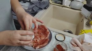 Повседневная жизнь в селе/ЗАВТРАК СВАМИ// ЮЛЯ ОББЕЖАЛА ВЕЗДЕ, ЕЛЕ КУРИЦУ НАШЛА