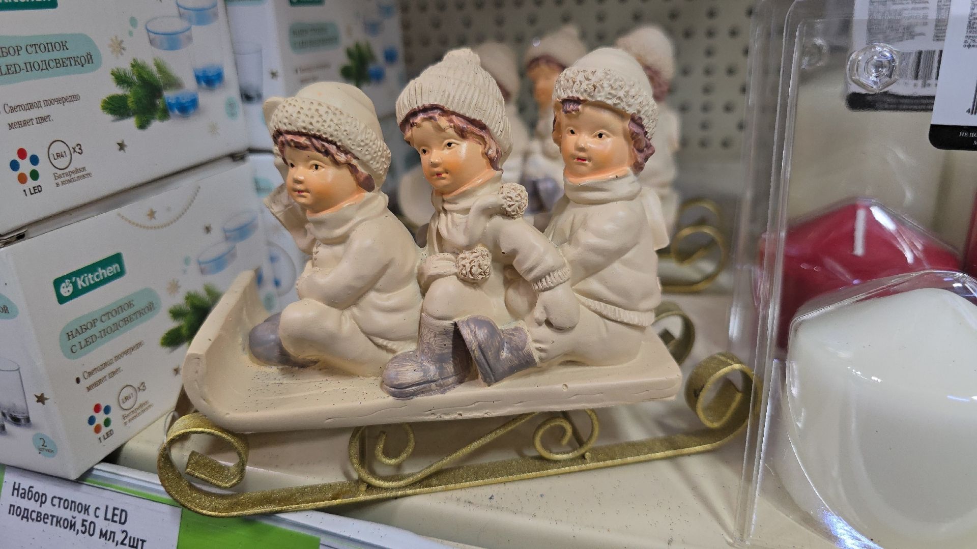 Фикс Прайс сегодня сам не свой! Новые товары встречаются буквально на каждой полочке.Новинки из Азии