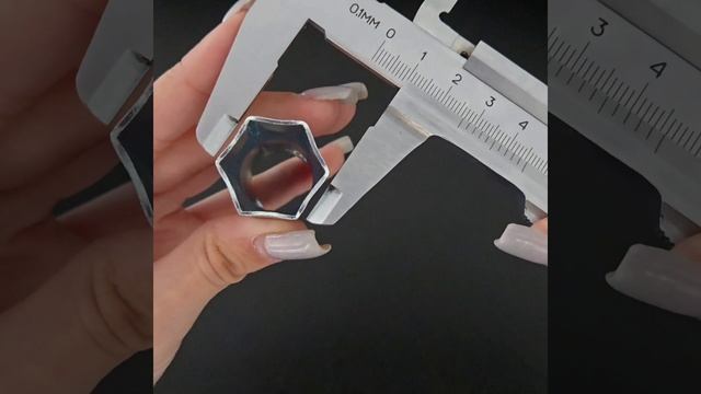 Ключ свечной для двухтактной мототехники на 21мм видеообзор