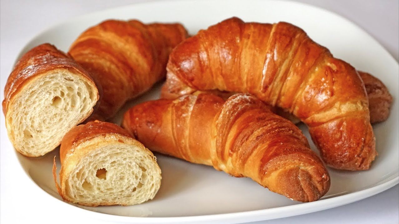 Показываю как просто приготовить вкусные круасаны с кремом! Вкусно и просто!
