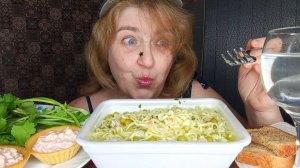 МУКБАНГ"ЖДЁМ ВЕТВРАЧА,КОТОРЫЙ НЕ ЛЮБИТ ЖИВОТНЫХ"ЕДАНАКАМЕРУ/ЕДА/