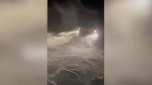 В Саратовской области во время шторма погиб мужчина из-за упавшей на его машину кровли.