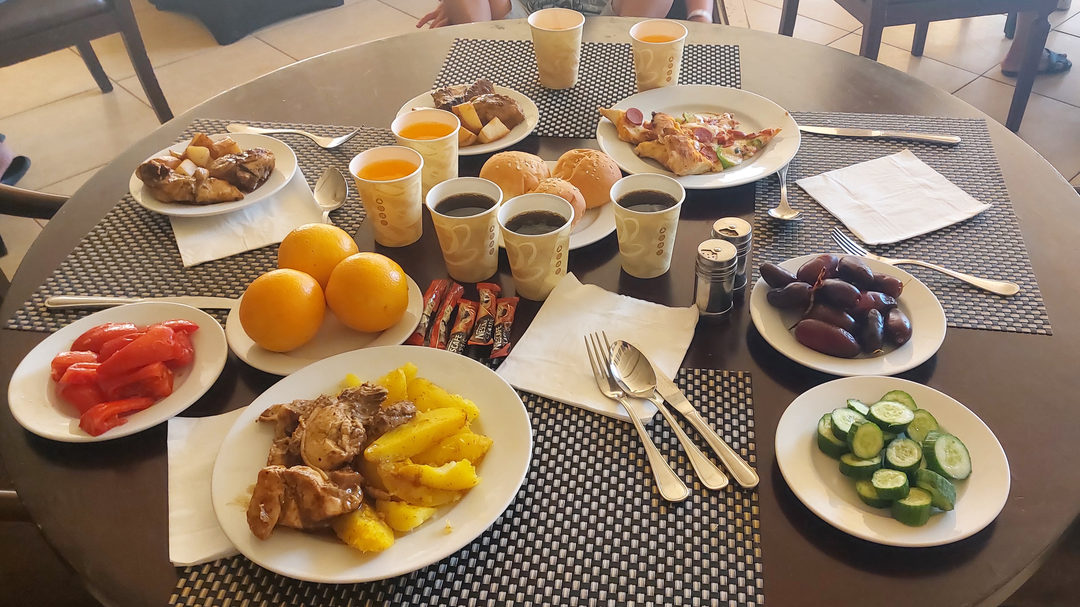 Обед в Нижнем Ресторане