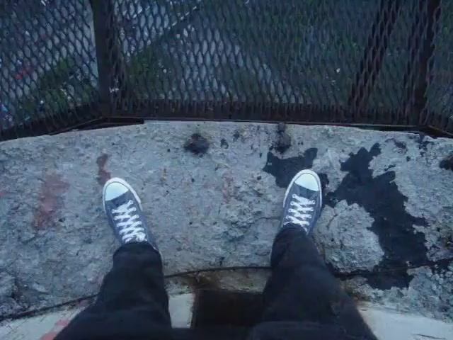 Недостроенная телебашня. Екатеринбург. 2001 г.