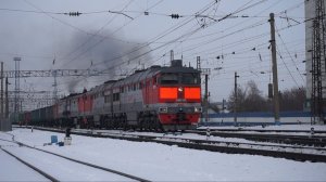 Тепловозы 2ТЭ116-1311 и 2ТЭ10М-2280. Отправление двойной тяги.
