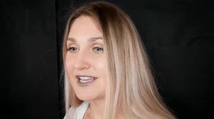 Иван Крылов - Стрикоза и Муравей (басня). Читает Iren.