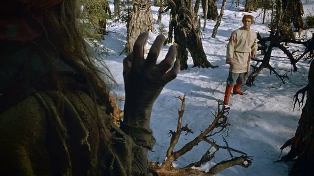 Избушка-избушка, встань к лесу задом, ко мне передом!