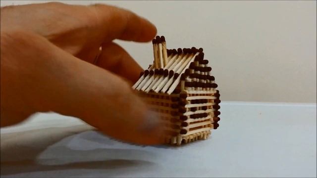 ДОМИК ИЗ СПИЧЕК