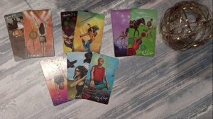 Тянет ли его к Вам прямо сейчас? Онлайн расклад таро