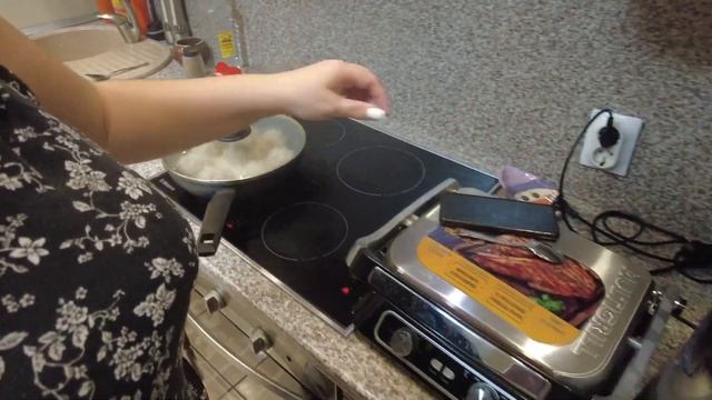 Жизнь на Хуторе у моря приготовила диетические ежики и пошла на озеро гулять.