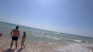 С ДРУЗЬЯМИ НА МОРЕ , ДЖЕМЕТЕ И НА ДИКИЙ ПЛЯЖ. А ЧТО ВЫБЕРЕШЬ ТЫ?