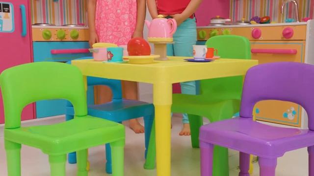 Приключения в зоопарке с Майей и Машей - Весёлые истории для детей