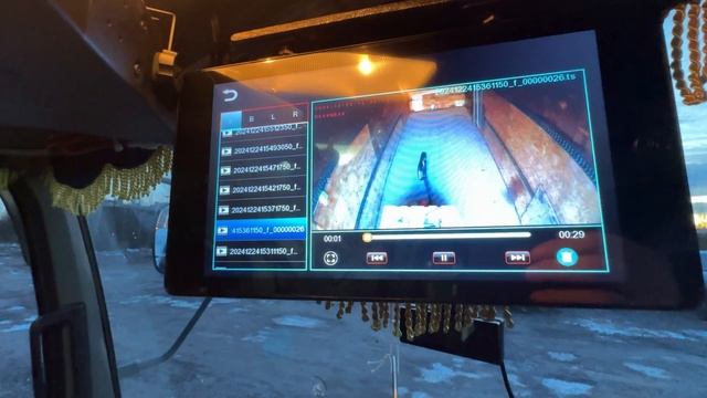 Видео регистратор на 4 камеры с 10.1 дюймовый сенсорный экраном Bos mini GQ11-4