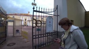 МЫ ПРИЕХАЛИ В ПИТЕР. НАША КОМОРКА В ЦЕНТРЕ. ЧТО ПОСМОТРЕТЬ, КАКИЕ ЦЕНЫ И ЭКСКУРСИИ ВО ДВОРЦЫ