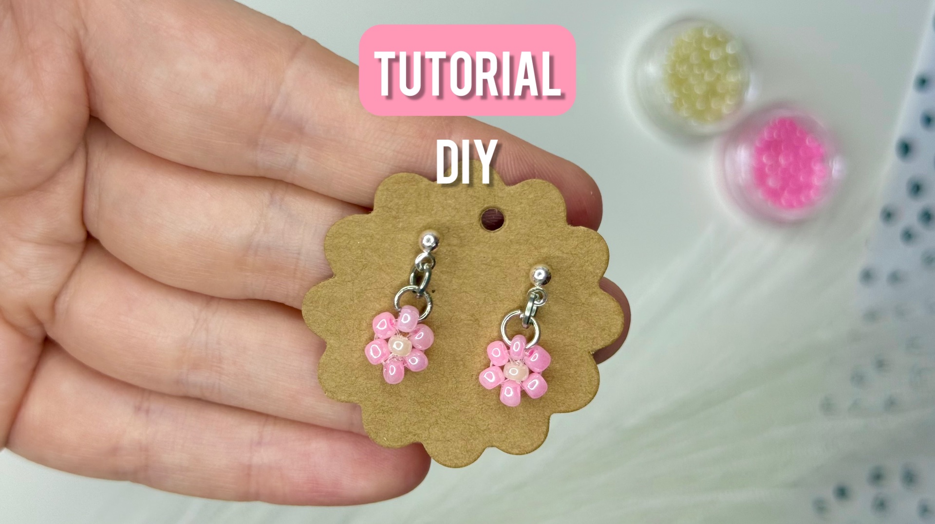 Сережки из бисера в виде цветочка 🌸 Простой мастер-класс для новичков | Украшения своими руками смотреть онлайн