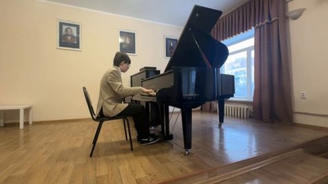 Выприцкий Александр ,1 категория