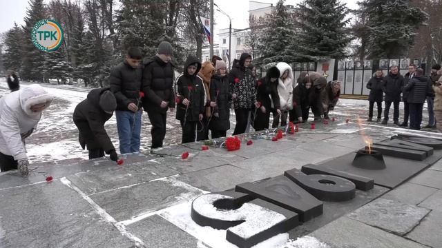 Возложение к годовщине освобождения Сталиногорска от немецко-фашистских захватчиков смотреть онлайн