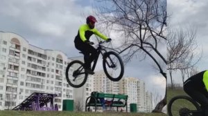 Первые попрыгули