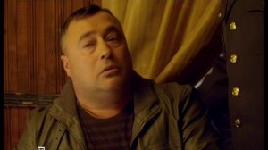 Чужой район. Фролов при "пацанах" благодарил Артура за помощь полиции и продолжать стучать